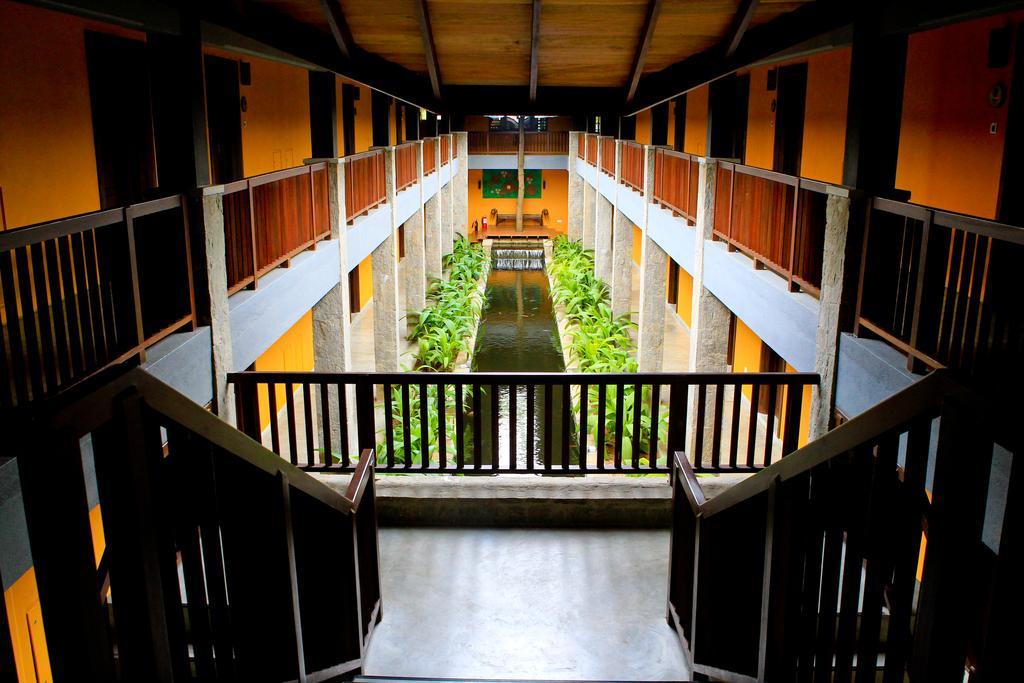 Grand Udawalawe Safari Resort Exteriör bild