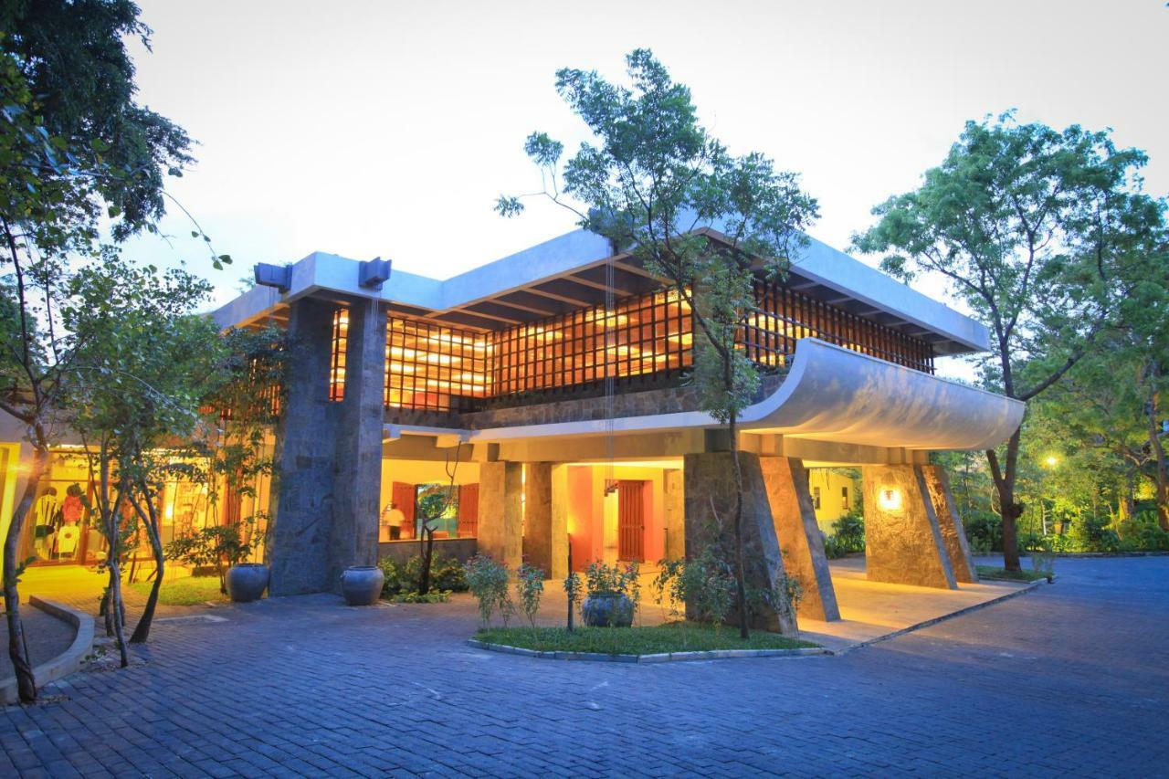 Grand Udawalawe Safari Resort Exteriör bild